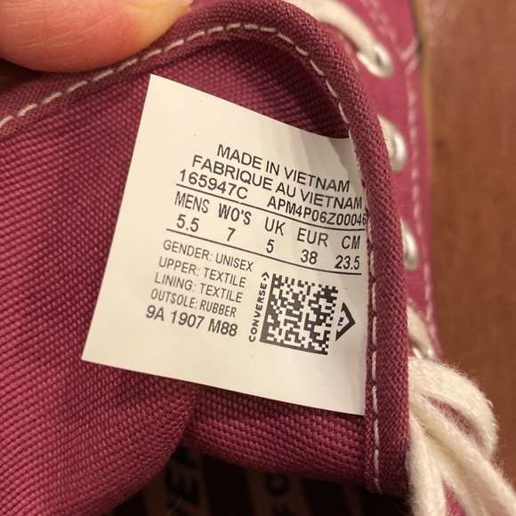 🎉🎉 HP🎉🎉Purple and Brown Converse - Picture 10 of 11